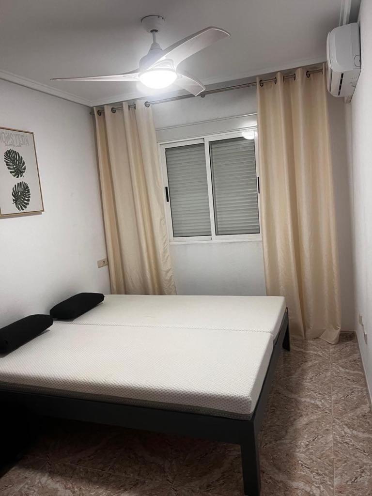 Apartament Kapias Torrevieja Lejlighed Eksteriør billede